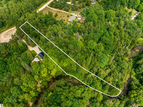 0 Red Barn Dr, Thompsonville, MI 49683