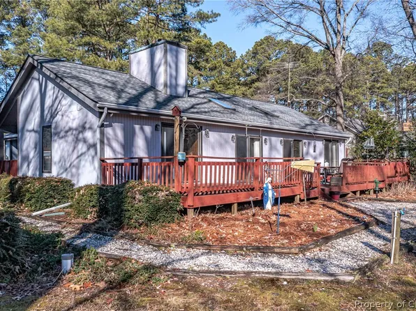 46 Cove View Ln, Cobbs Creek, VA 23035