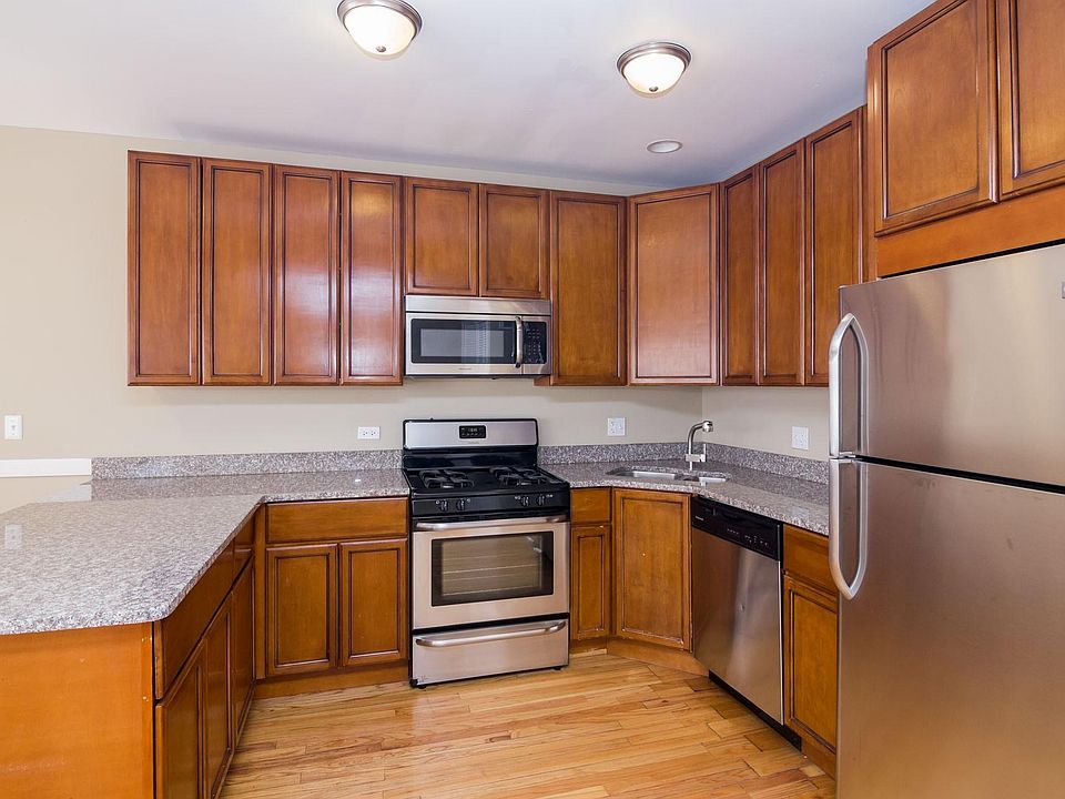 1st image of 3731 N Elston Ave APT 3N