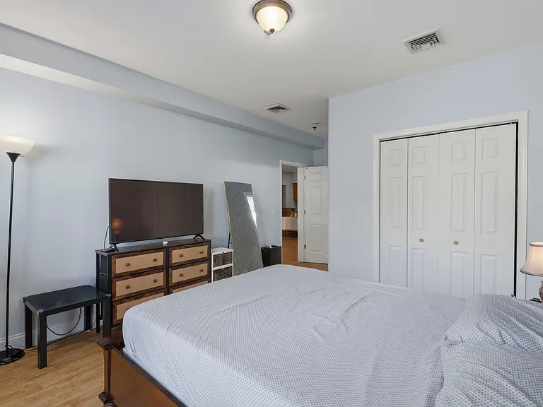 416 Grand St #3B — Photo 24