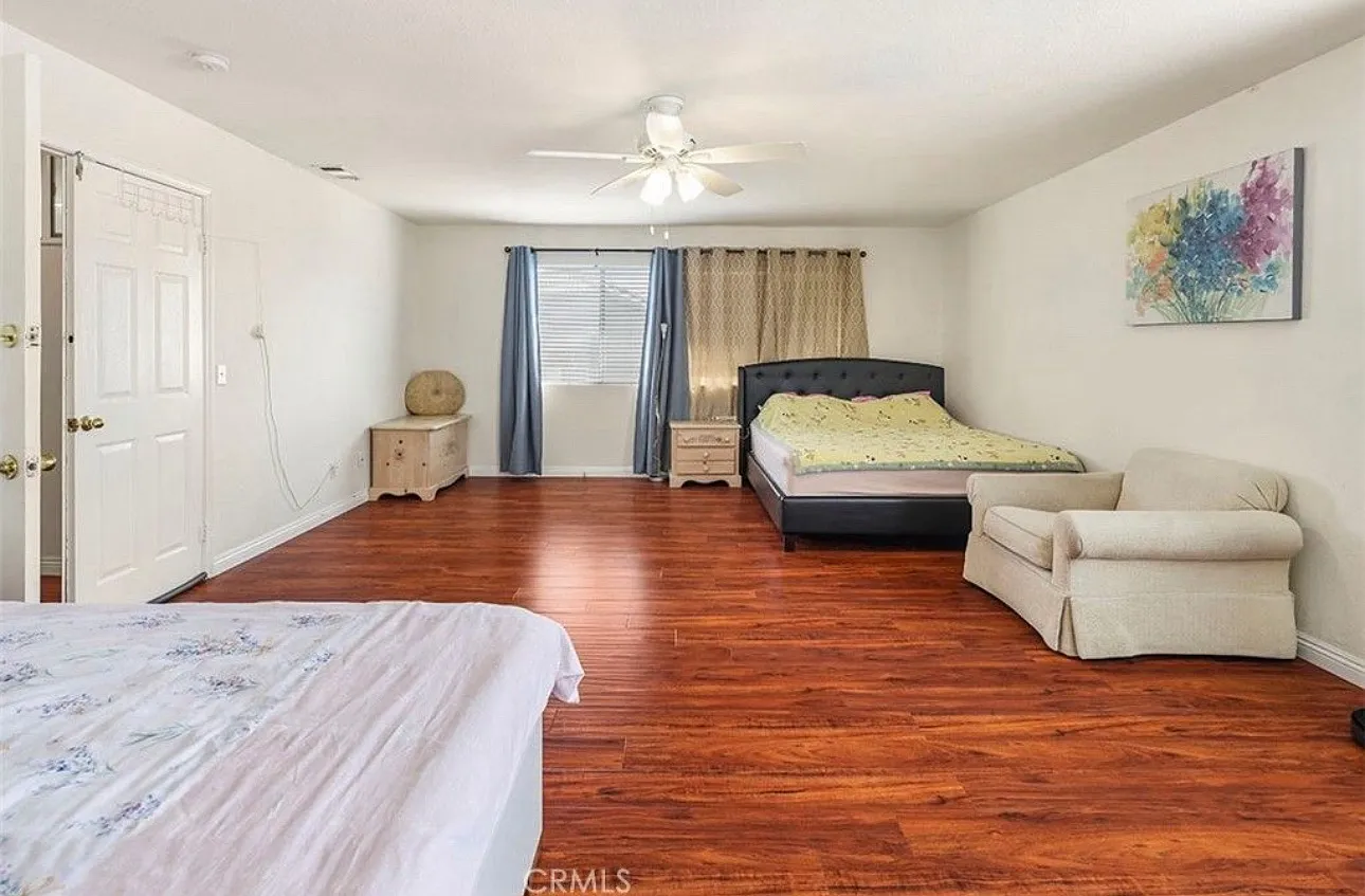 Tyler Ln, Fontana — Photo 3
