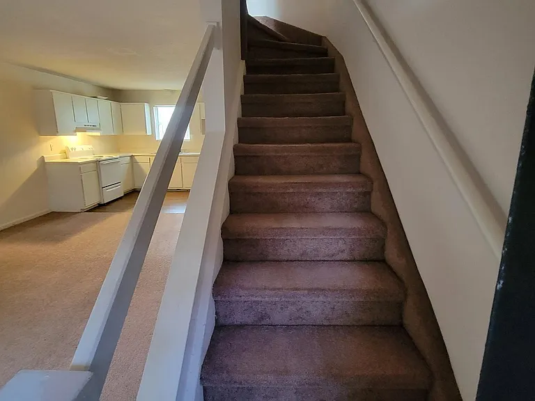 408 Memorial Park Dr — Photo 6