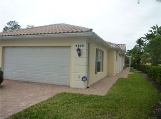 4320 Redonda Ln, Naples, FL 34119