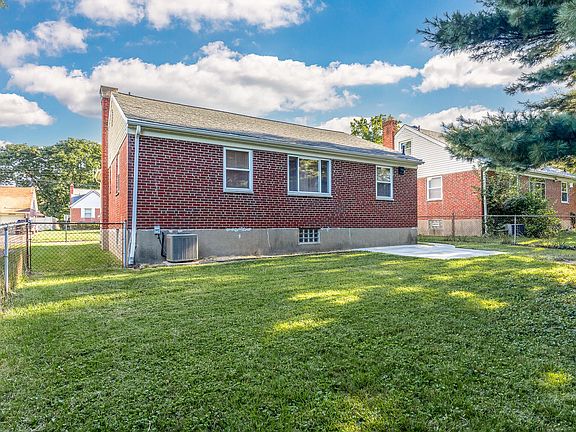 4th image of 3839 Gatewood Ln