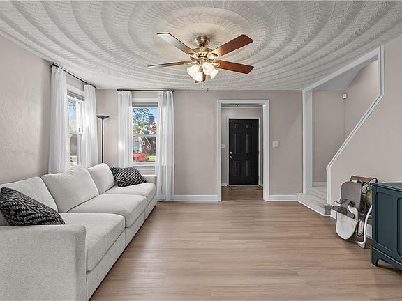 4th image of 3838 Wake Cir