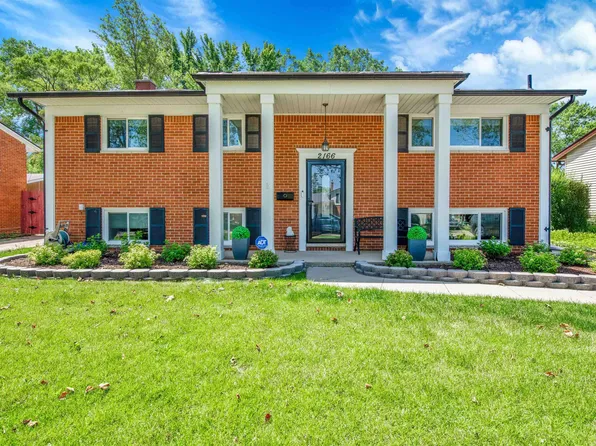 2166 Koper Dr, Sterling Heights, MI 48310