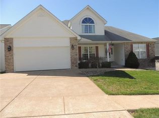 609 Winter Hill Cir, Fenton, MO