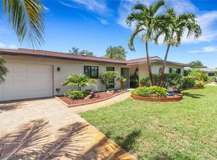 1015 El Valle Ave, Fort Myers, FL 33919