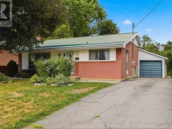 39 Linton Park Rd, Belleville, ON K8N 4K7