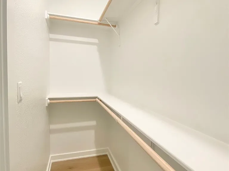 700 Horseshoe Dr #101 — Photo 10
