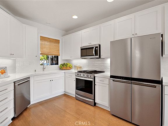 5th image of 53 Spoon Ln