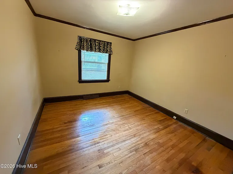 111 North Dr — Photo 15