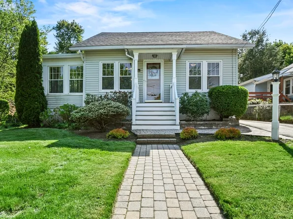 16 Longmeadow Ave, Worcester, MA 01606