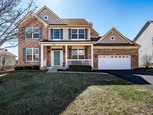 313 Monument Rd, Elgin, IL 60124