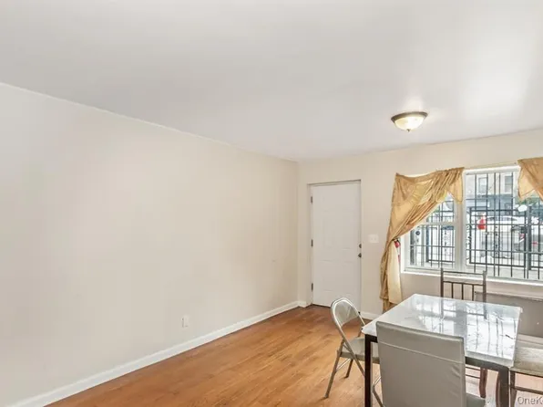 2284 Atlantic Avenue image 4 of 20