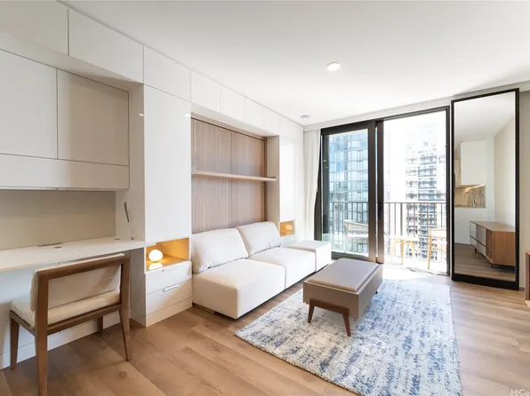 987 Queen St #3410, Honolulu, HI 96814