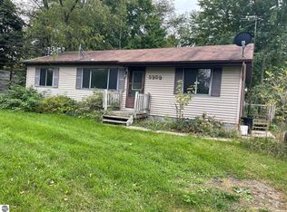 5959 Schafin Dr, Weidman, MI 48893