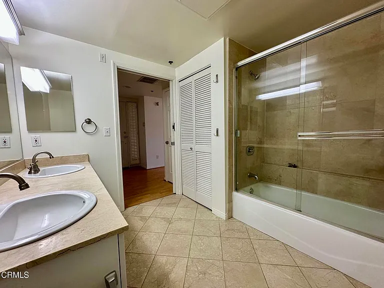 80 N Raymond Ave #108 — Photo 16
