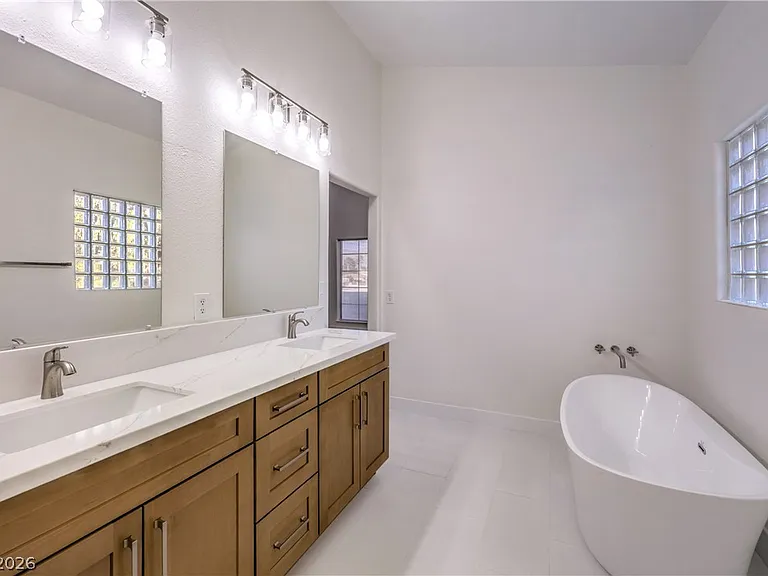 5152 Forest Oaks Dr — Photo 33