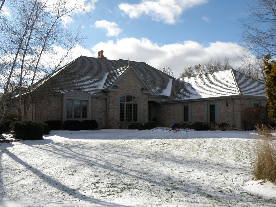 1st image of W353S3033 Tallgrass Ct