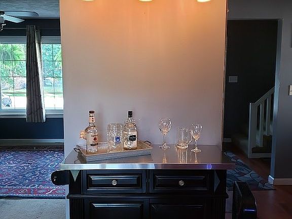 4th image of 7311 Oaklawn Dr