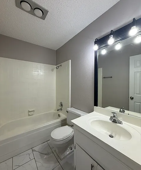 5816 8th St #B — Photo 7
