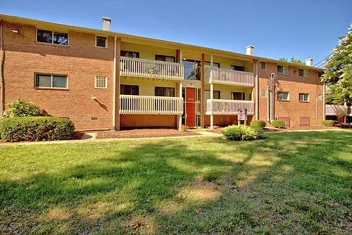 7475 Little River Tpke #101 Photo 1 7475 Little River Tpke #101 Photo 1