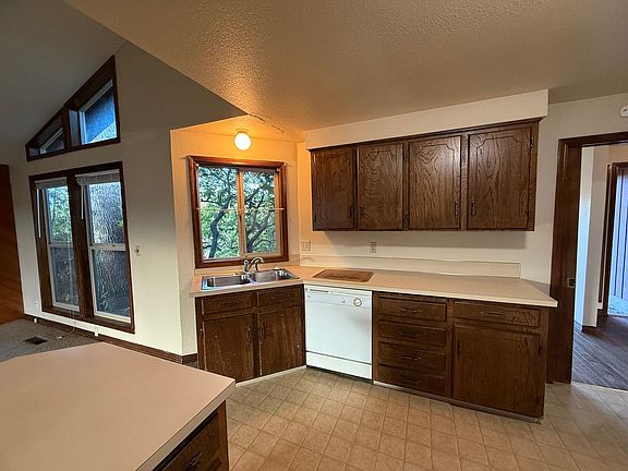 5th image of 1150 NW Sunnywood Ct