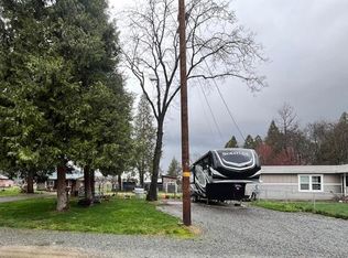 4334 Hilsinger Rd, Phoenix, OR 97535