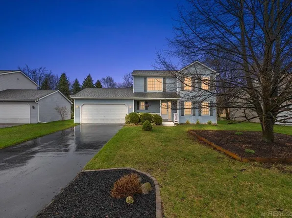 741 Inverness Dr, Oxford, MI 48371