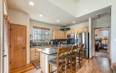 105 Deer Track Court — Photo 2
