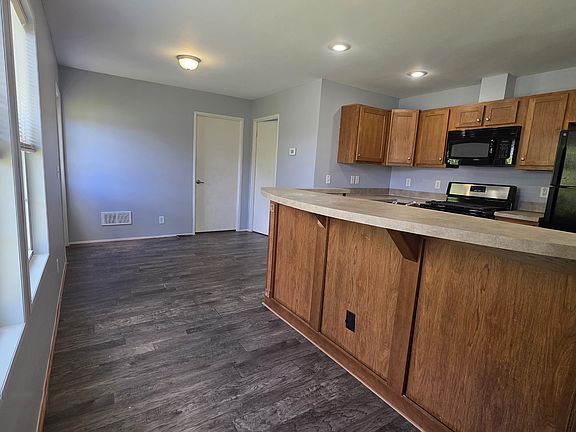4th image of 6655 Jackson Rd Unit 572