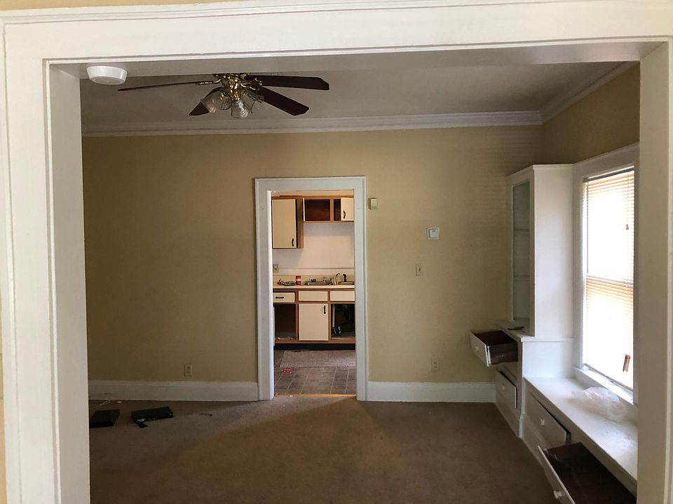 1st image of 3628 E 142nd St #1