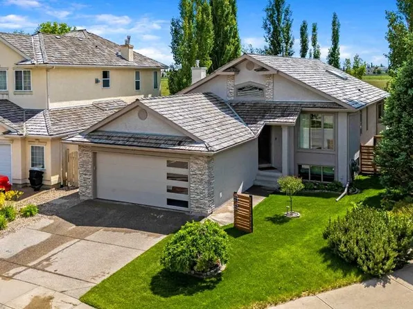 66 NE Mount Gibraltar Hts SE, Calgary, AB T2Z 3R3