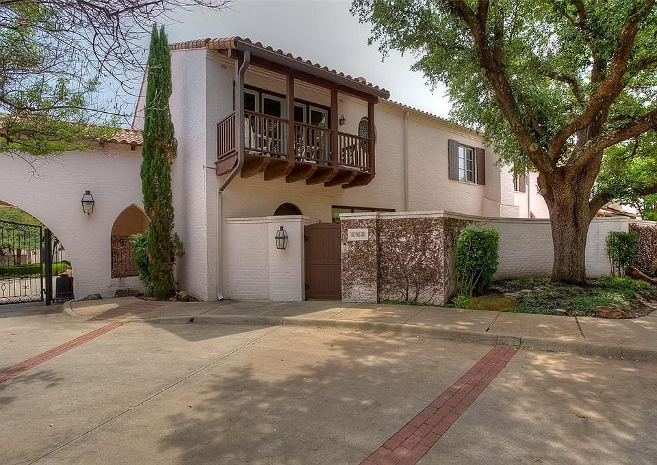1st image of 245 Casa Blanca Ave