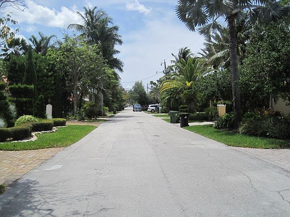 5th image of 2886 NE 26th Pl