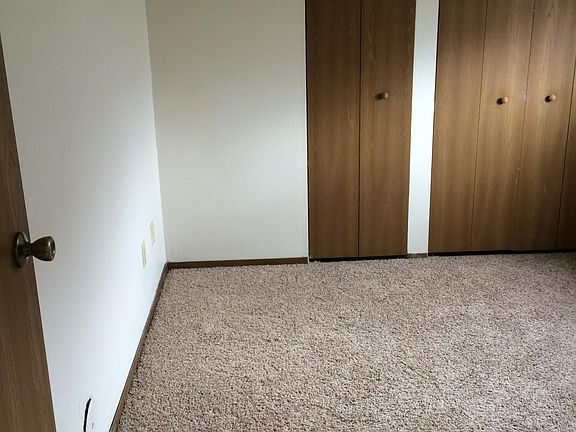 5th image of 101 5th St E APT 4