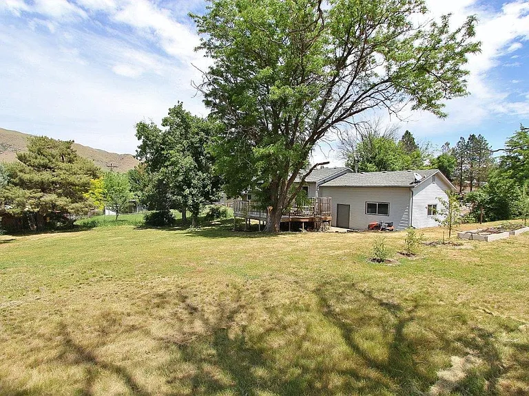 102 View Cir — Photo 22