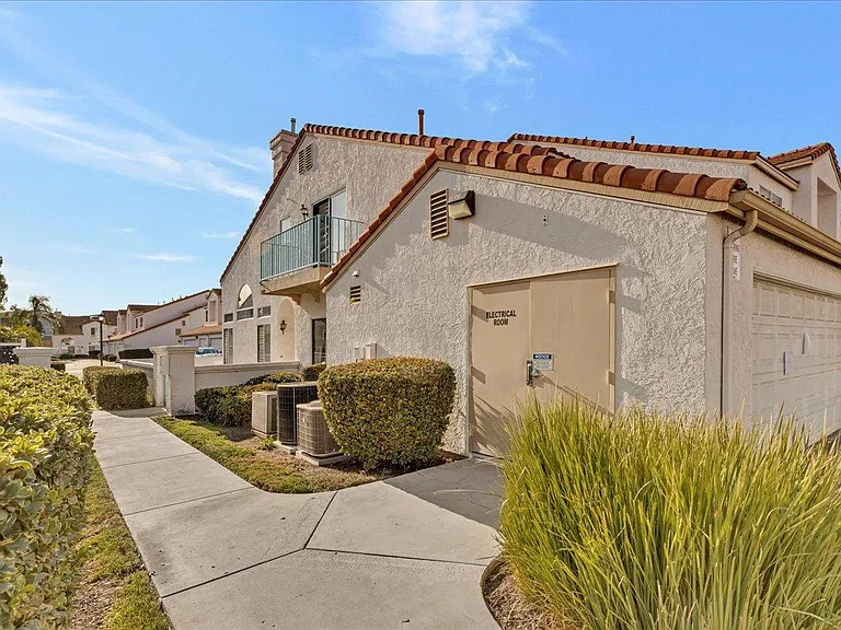 29587 Cara Way — Photo 4