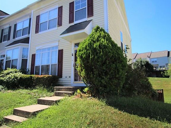 2nd image of 3957 Hartlake St