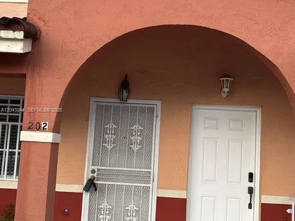 6891 W 36th Ave Unit 202, Hialeah, FL 33018
