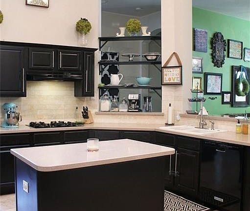 5th image of 633 Willowwood Trl