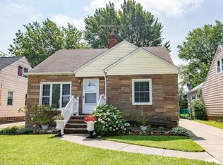 32622 Willowick Dr, Willowick, OH 44095