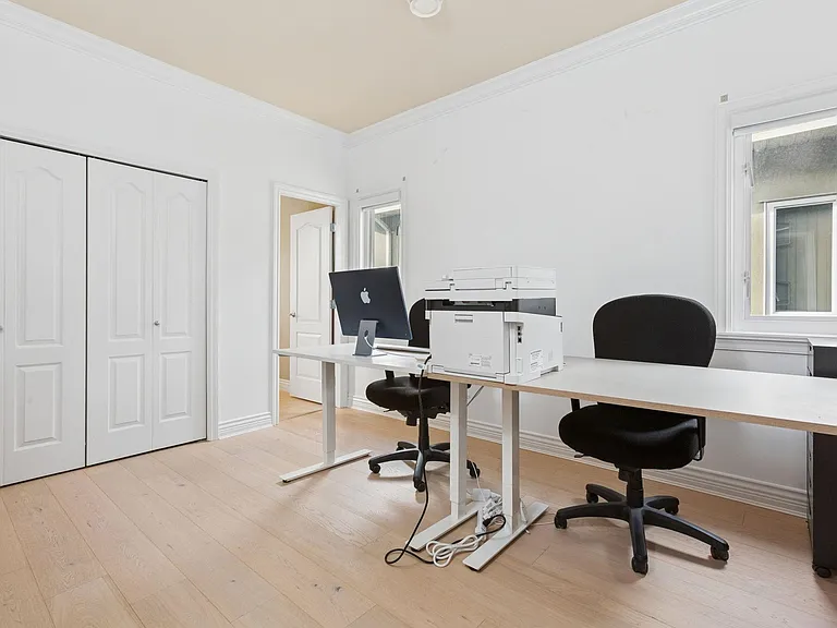 5580 Cantrell Rd — Photo 14
