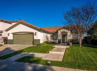 246 Red Robin Dr, Patterson, CA 95363