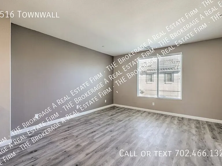 4516 Townwall — Photo 23
