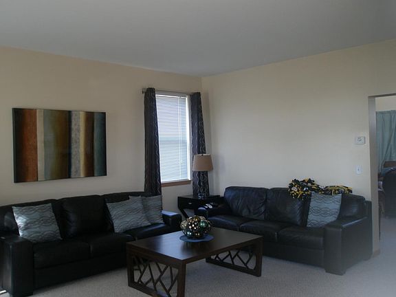 3rd image of 1807 Westridge Pl
