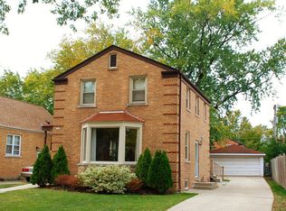 1638 Ash St, Des Plaines, IL 60018