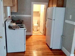 17 Hampden St, West Springfield, MA 01089