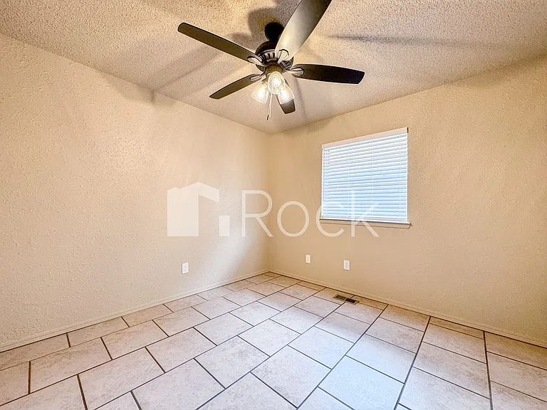 7024 Woodlake Dr — Photo 14